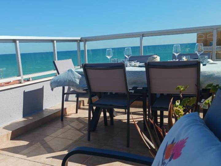 Precioso Atico Frente Al Mar Reformado 2025 Apartman Peñíscola Kültér fotó